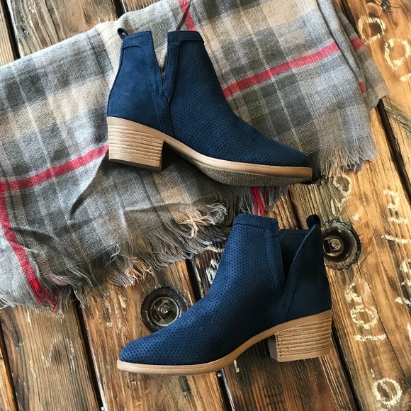 Navy Pull On Bootie 1 left - Picture 2 of 5